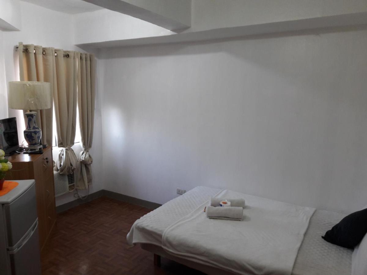 Ekonumi Rooms At Moonwalk Paranaque Paranaque City Экстерьер фото
